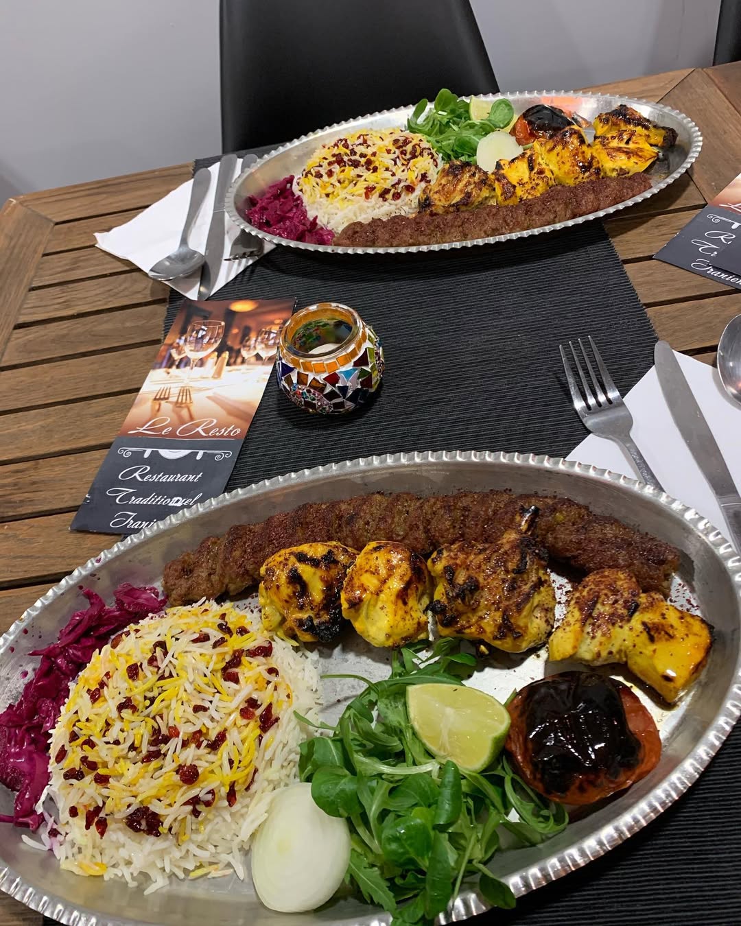 Joojeh &ndash; brochette de poulet marin&eacute; safran